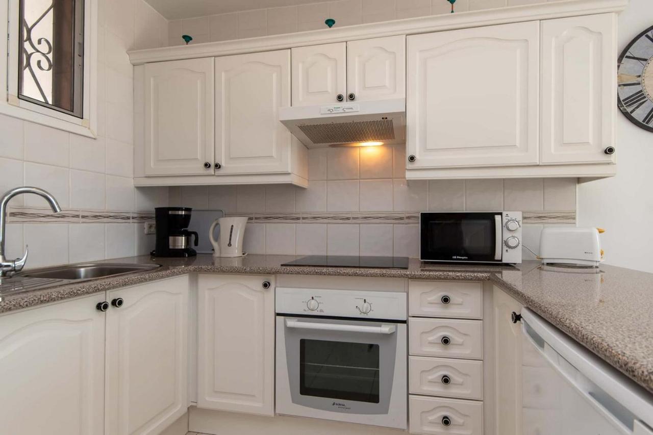Parque Santiago II 2 Bed Apartment Playa de las Americas  Luaran gambar
