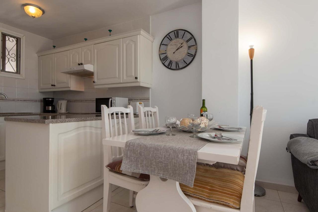 Parque Santiago II 2 Bed Apartment Playa de las Americas  Luaran gambar